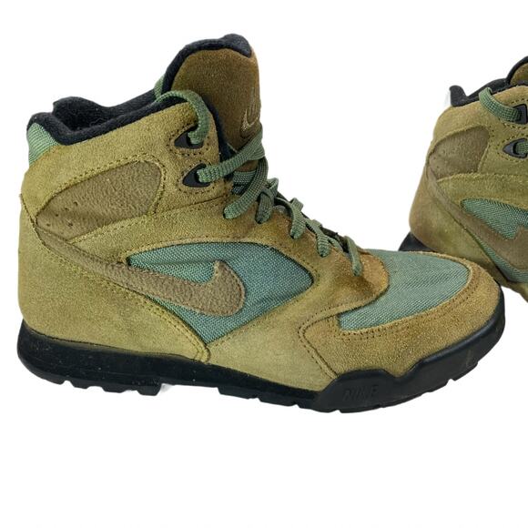 Nike Vintage 90s ACG Hiking Boots Green Tan Suede Womens 8 Trail Gorpcore - Picture 3 of 6